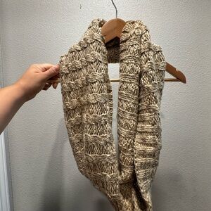 Chunky Knit Infinity Scarf